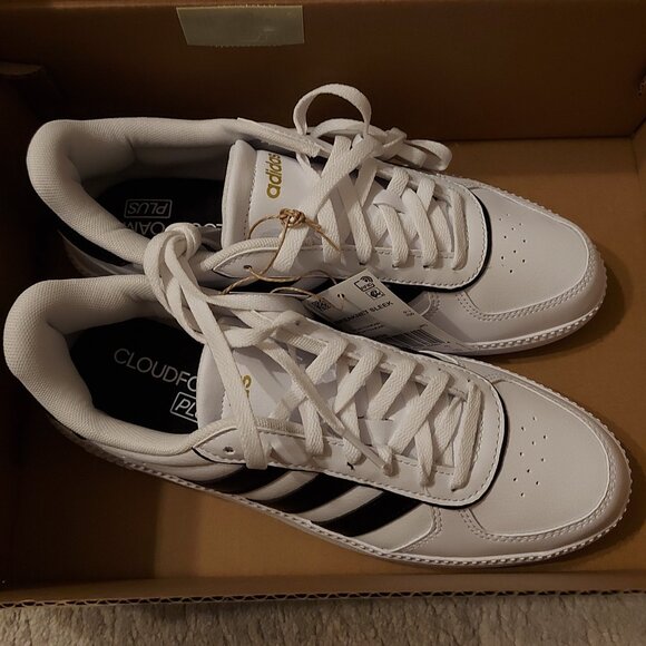 *New* Adidas Women's Breaknet Sleek Shoes - Picture 6 of 9